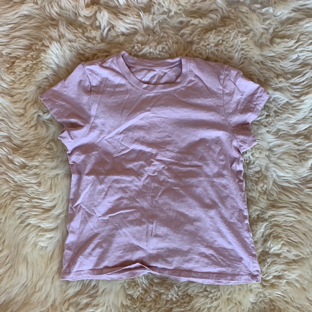 Everlane tshirt